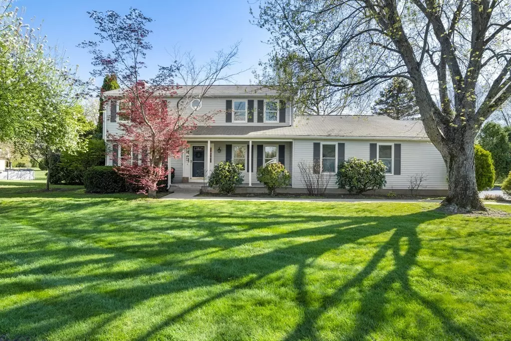 Agawam, MA 01001,37 Hampden Ln