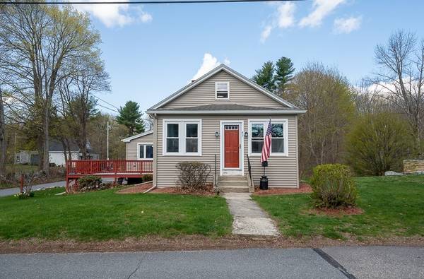 43 Lake Ave, Leicester, MA 01524