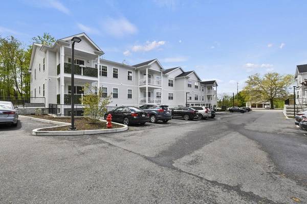 Canton, MA 02021,2239 Washington St #308