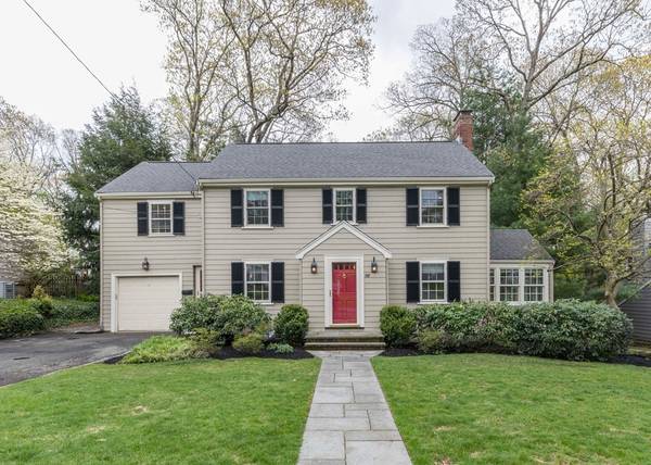 88 Lindbergh Ave, Needham, MA 02494