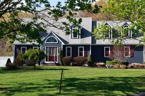 Norton, MA 02766,3 Robsan Place
