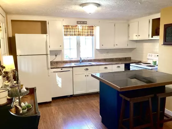 Raynham, MA 02767,730 Locust St