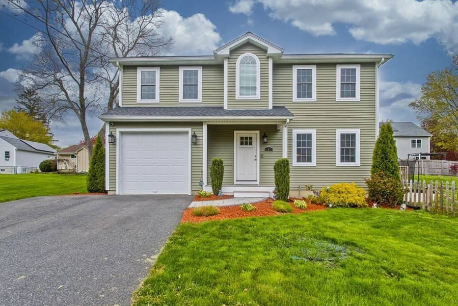 9 Euclid Ave, East Longmeadow, MA 01028