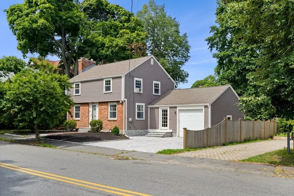 Marblehead, MA 01945,6 Smith Street