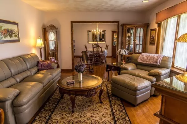 Haverhill, MA 01830,14 Wedgewood Dr