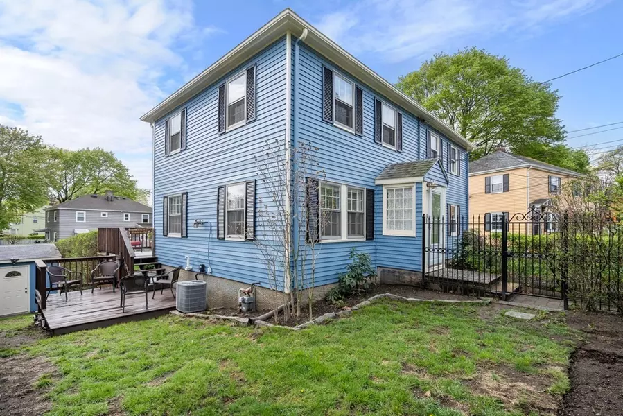 53 Gardner St, Arlington, MA 02474