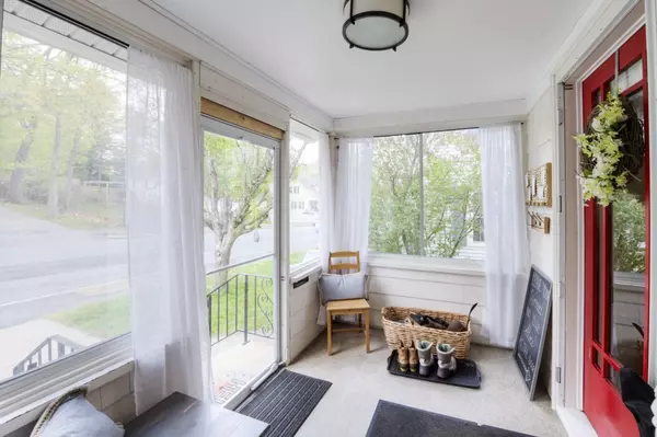 Worcester, MA 01602,9 Hanna Rd