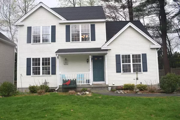 68 Meadowood Rd, North Andover, MA 01845