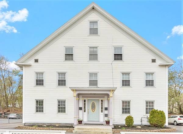 39 E Broadway, Gardner, MA 01440