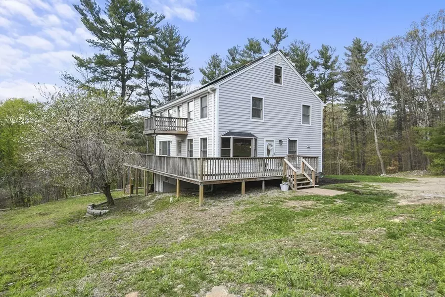 26 City Depot Rd, Charlton, MA 01507