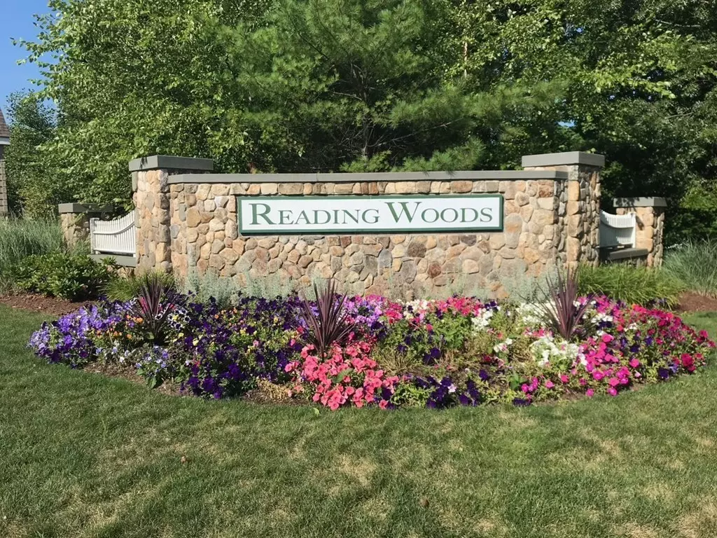 Reading, MA 01867,62 Abigail Way #2001