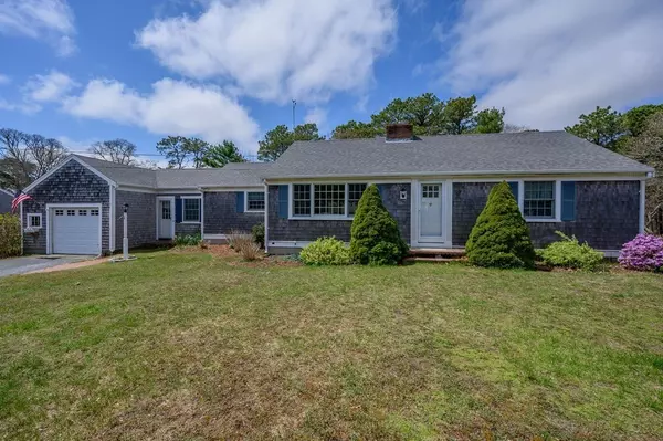 Dennis, MA 02639,29 Clipper Ln