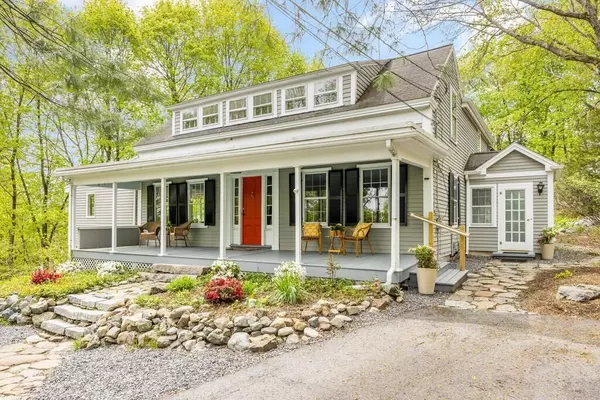 16 Bridle Path, Lexington, MA 02421