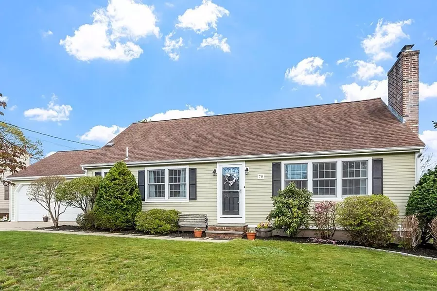 78 Narragansett Rd, Somerset, MA 02726