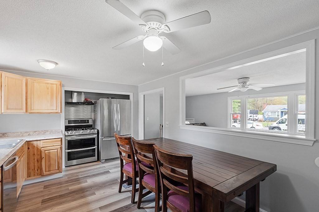 Pepperell, MA 01463,10 Parkwood Dr