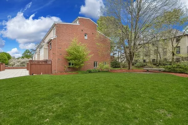 Watertown, MA 02472,93 B Spring #23