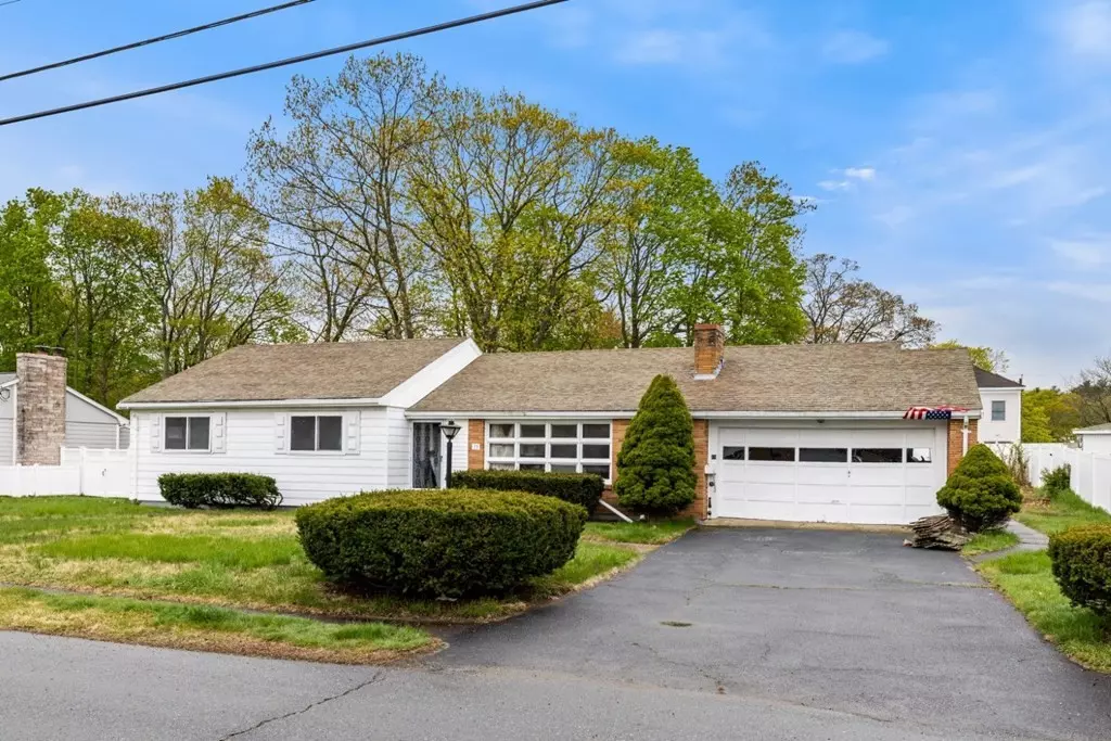 Saugus, MA 01906,19 Gilway St