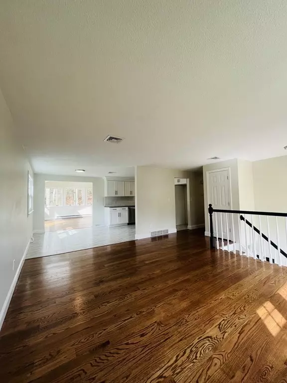 Norton, MA 02766,15 Middlesex Ave