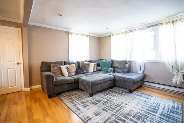 Lawrence, MA 01841,11 William St