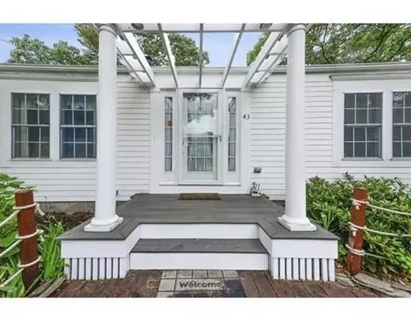 Wareham, MA 02558,43 Ellis Ave