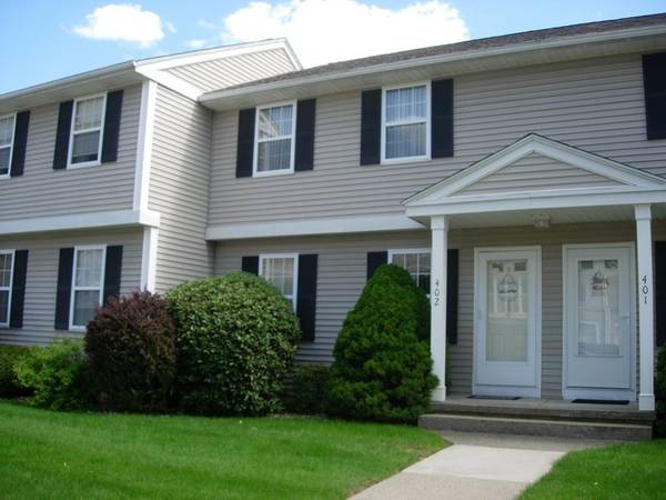 665 Center St #402, Ludlow, MA 01056