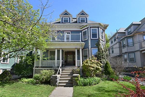 Brookline, MA 02445,17 Bartlett Crescent #1