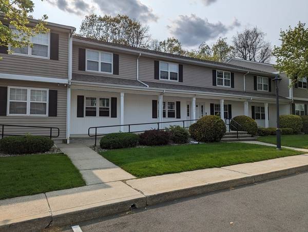 665 Center Street #305, Ludlow, MA 01056