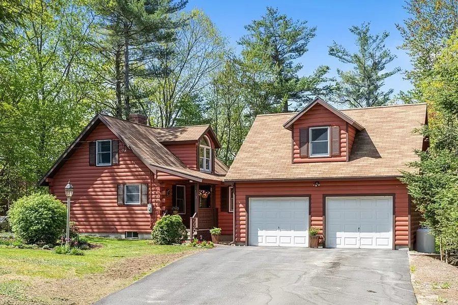 3 Noel Dr, Ashburnham, MA 01430