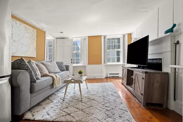Marblehead, MA 01945,25 Summer St