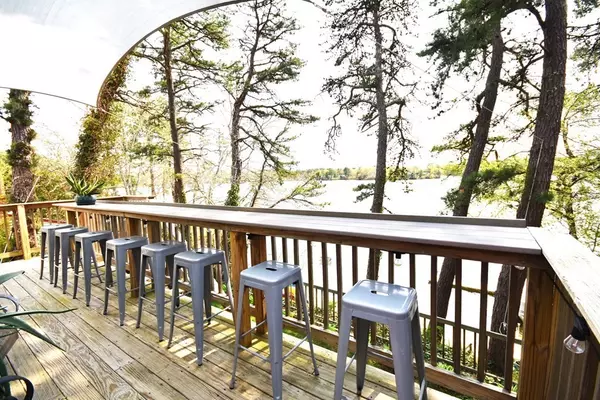 Wareham, MA 02538,44 Shangri La Blvd