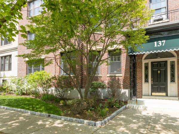 137 Freeman Street #1, Brookline, MA 02446