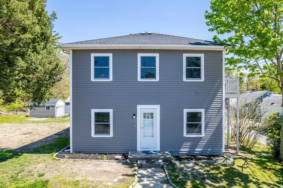 5 Bush St, Wareham, MA 02532