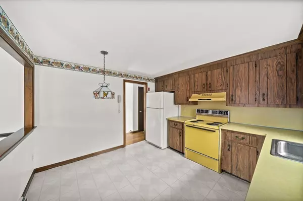 Rockland, MA 02370,190 Turner Rd