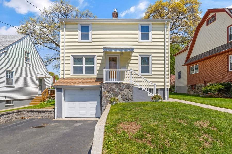 43 Brewster Rd, Medford, MA 02155