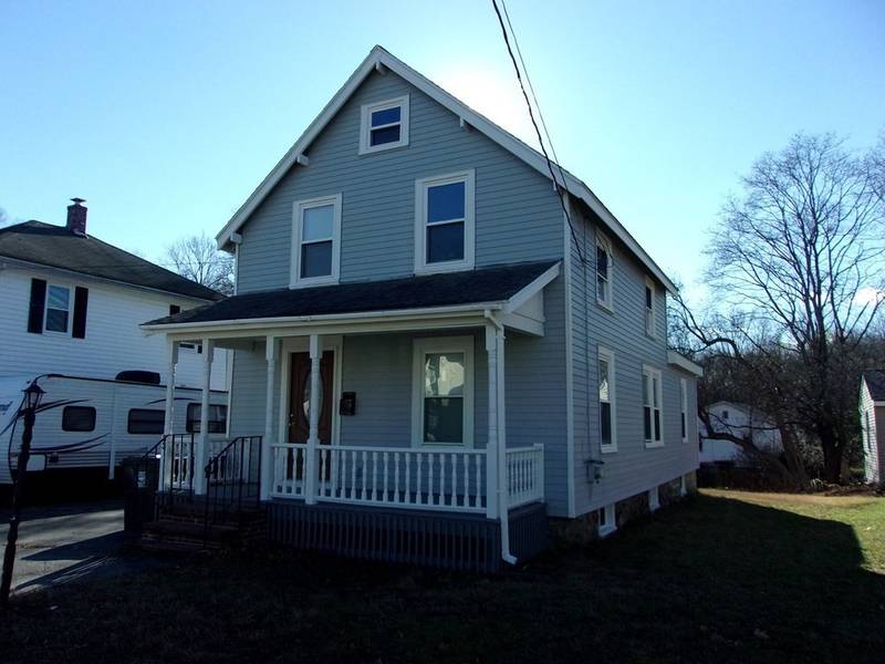 33 Columbia St, Wilmington, MA 01887