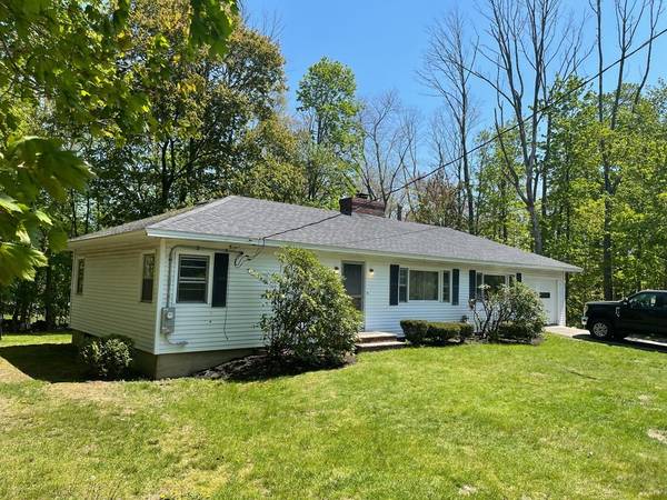 428 Johnson St, North Andover, MA 01845