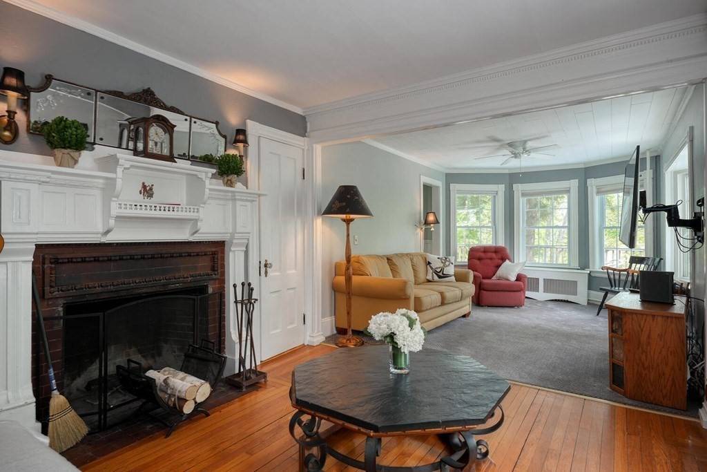 Franklin, MA 02038,17 Park Rd