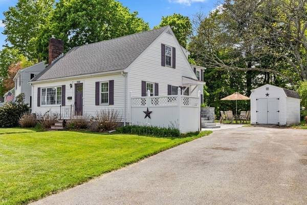 244 Exchange St, Millis, MA 02054