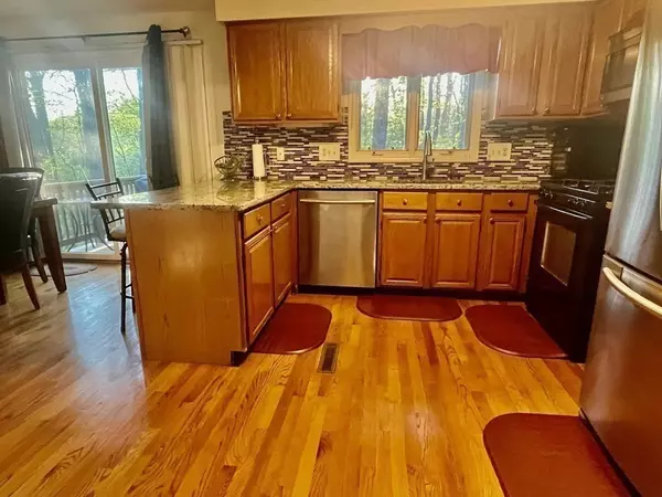 Randolph, MA 02368,5 Bridle Path Cir #H