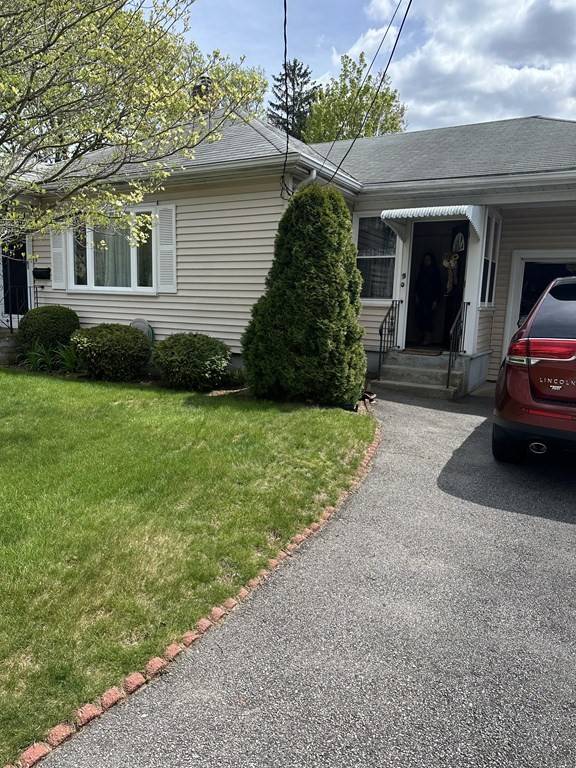 9 Ellis St, Seekonk, MA 02771