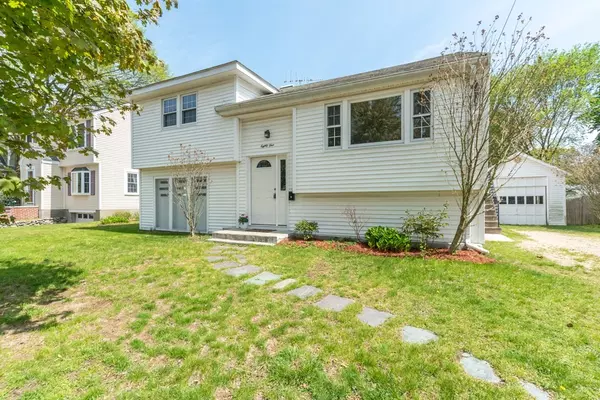 81 Arcadia Avenue, Waltham, MA 02453