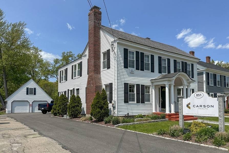 851 Washington St, Holliston, MA 01746