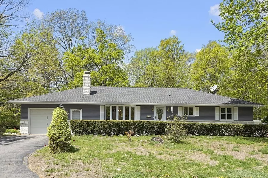 89 Fairlawn Ave, Gardner, MA 01440