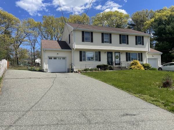 Randolph, MA 02368,109 Pacella Park Dr #109