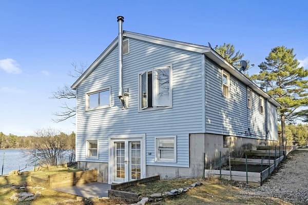 New Salem, MA 01355,99 Michael Lane