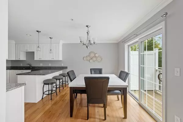 Raynham, MA 02767,96 Essex Cir #23