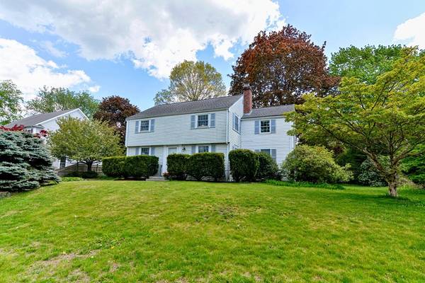 51 Boulder Brook Rd,  Wellesley,  MA 02481