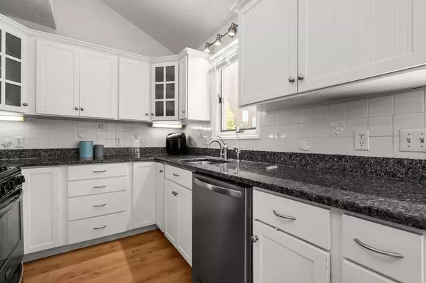 Quincy, MA 02169,53 S Walnut St #2