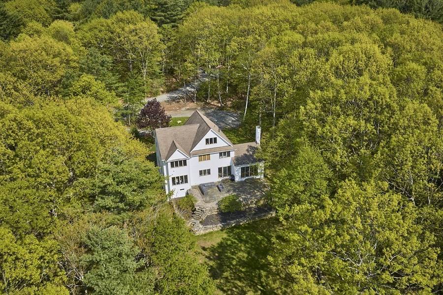 32 Laurel Hill Drive, Leverett, MA 01054