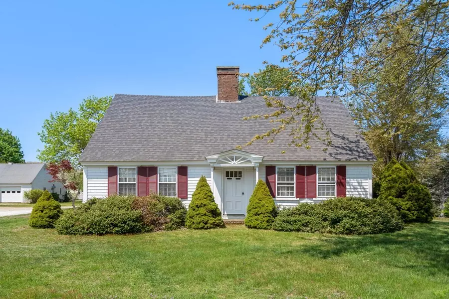 374 Main St, Dennis, MA 02670